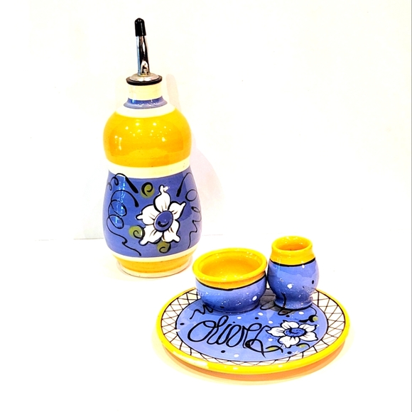 Olive oil and appetizer Olive plate.Studio art pottery signed. - Picture 1 of 12